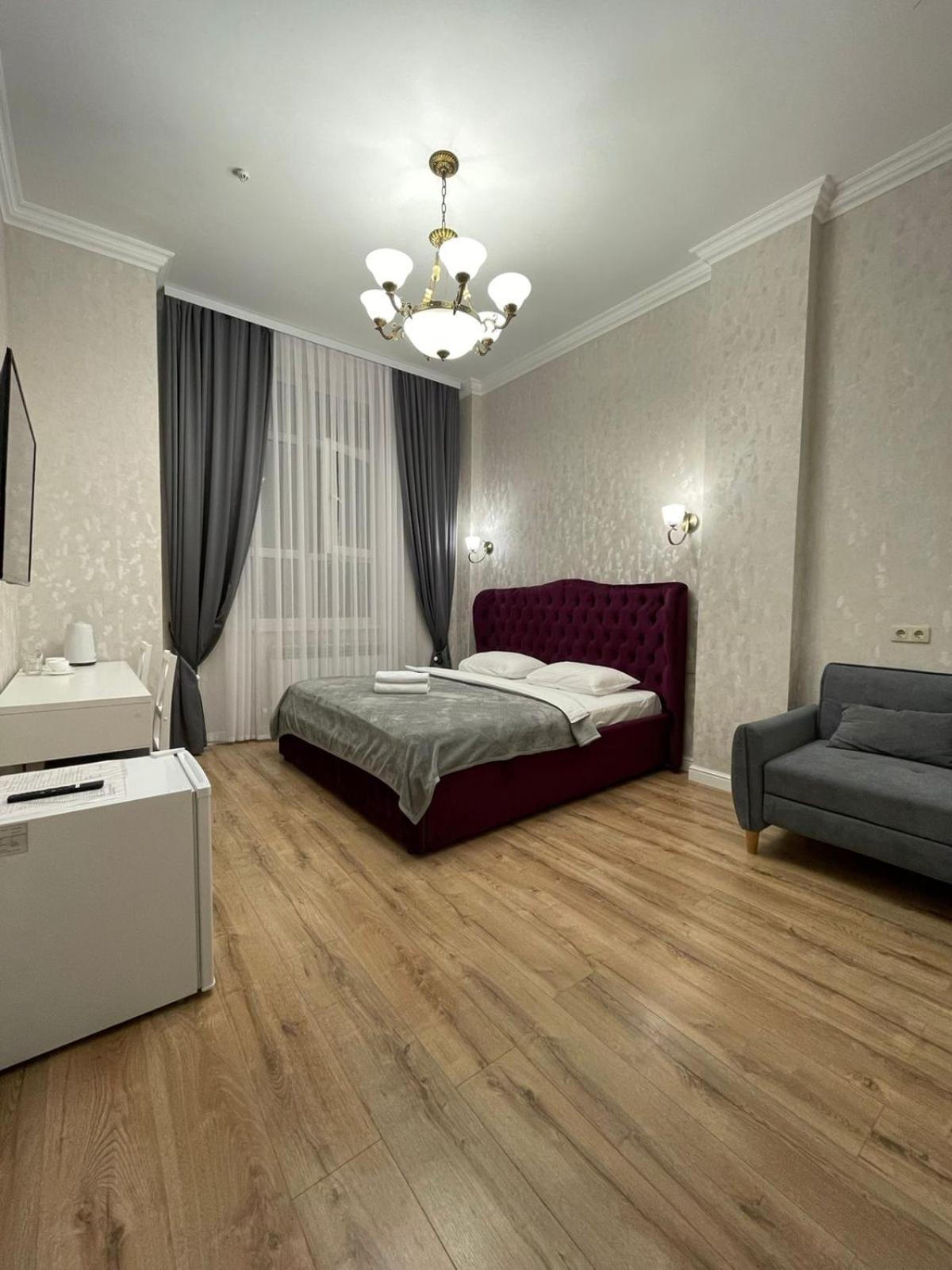 אסטנה Rose Art Hotel מראה חיצוני תמונה